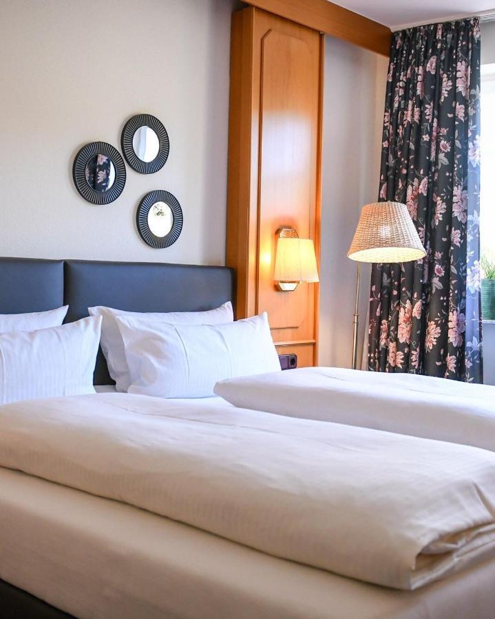 מרקטדנפלד Hotel Mainblick Garni מראה חיצוני תמונה