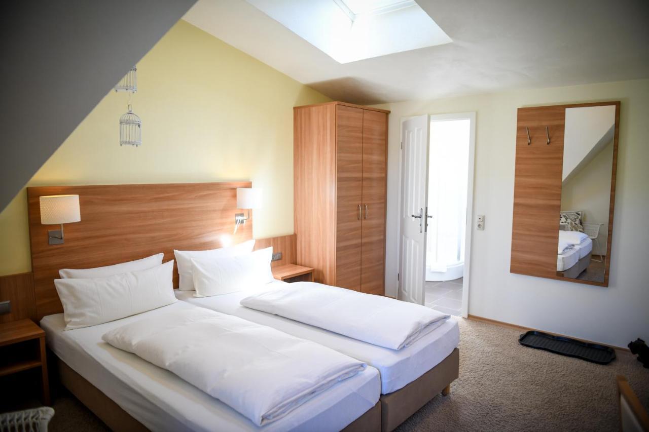 מרקטדנפלד Hotel Mainblick Garni מראה חיצוני תמונה