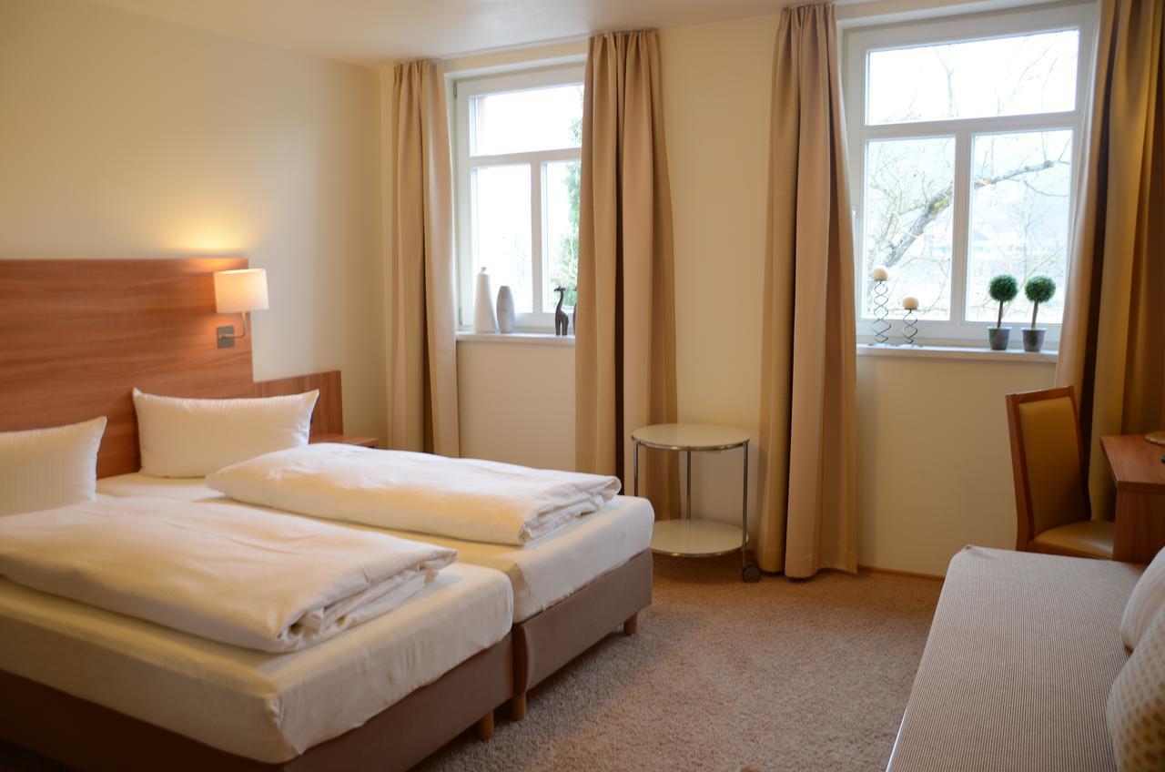 מרקטדנפלד Hotel Mainblick Garni מראה חיצוני תמונה
